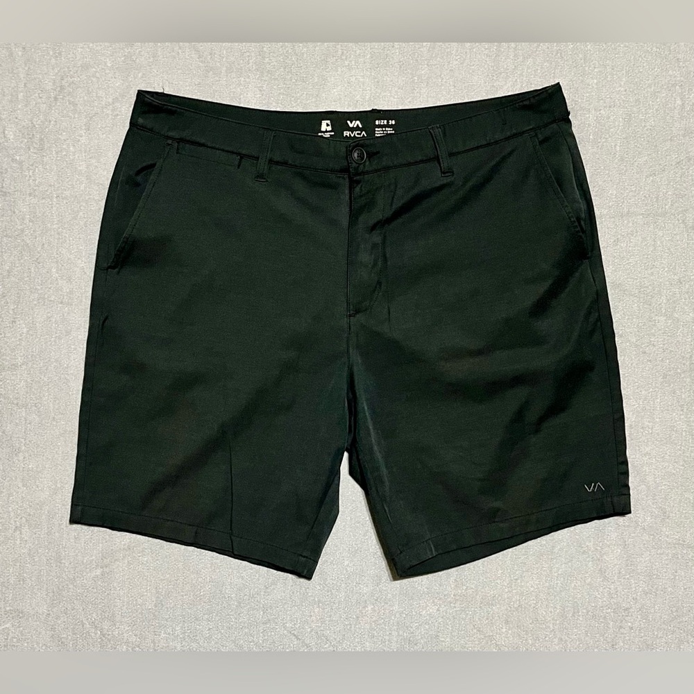 RVCA Men's Black Chino Shorts Size‎ 36